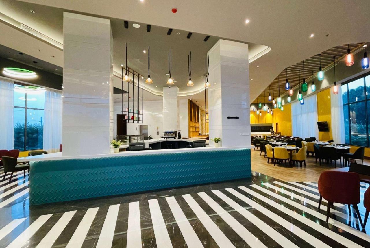 Ramada Encore By Wyndham Amritsar Airport 외부 사진