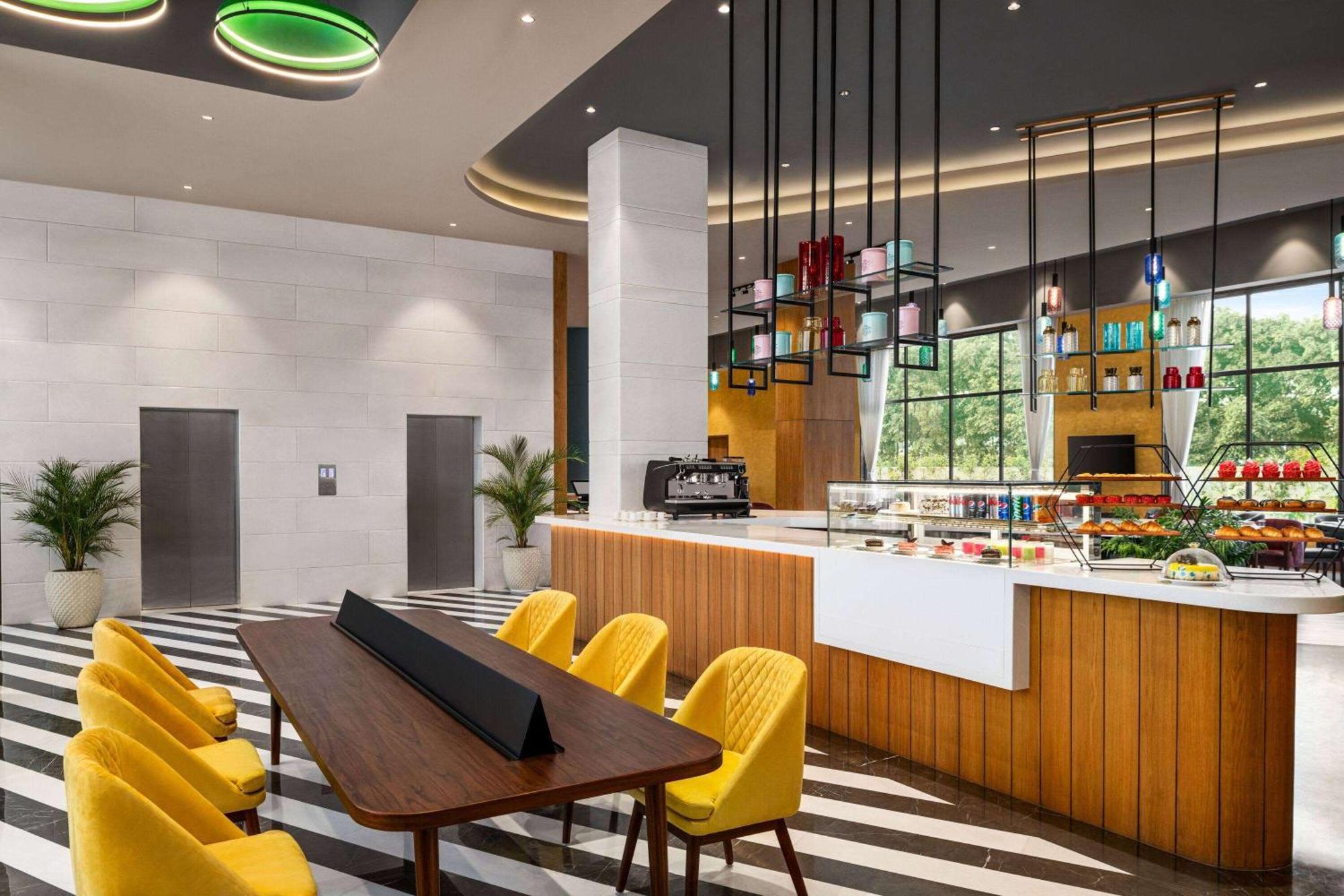 Ramada Encore By Wyndham Amritsar Airport 외부 사진